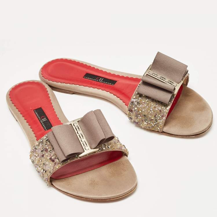 Pre Owned Carolina Herrera Beige/Red Fabric and Leather Bow Embellished Slide Flats Size 38