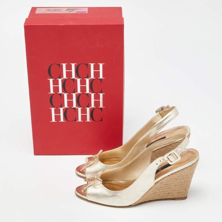 Pre Owned CH Carolina Herrera Gold Leather Ankle Strap Wedge Sandals Size 39
