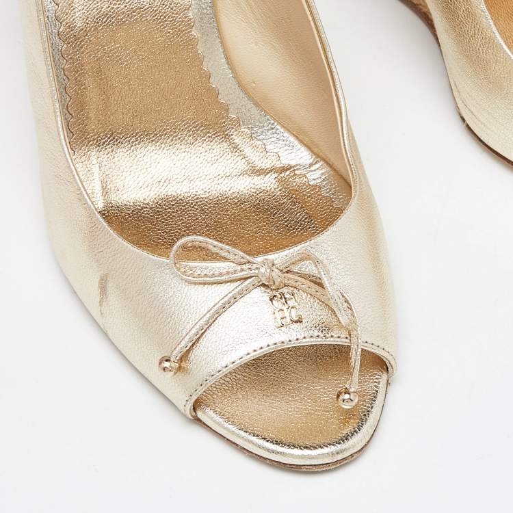 Pre Owned CH Carolina Herrera Gold Leather Ankle Strap Wedge Sandals Size 39