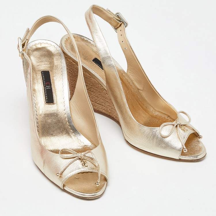 Pre Owned CH Carolina Herrera Gold Leather Ankle Strap Wedge Sandals Size 39