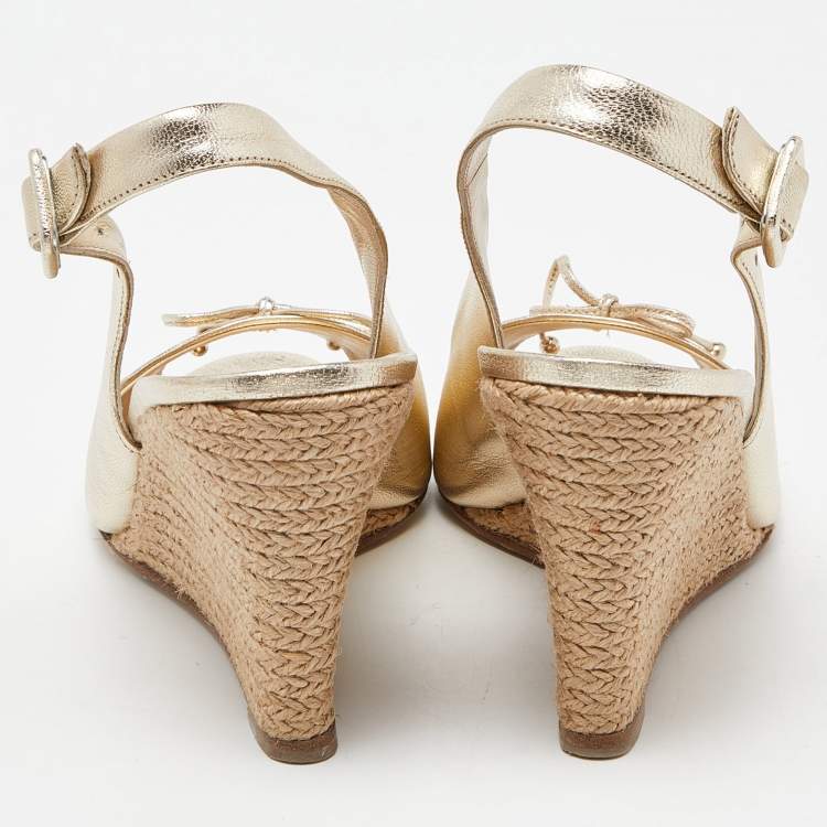 Pre Owned CH Carolina Herrera Gold Leather Ankle Strap Wedge Sandals Size 39
