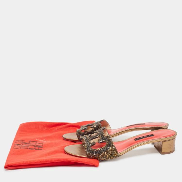Pre Owned CH Carolina Herrera Metallic Crystal Embellished Leather Insignia Slide Sandals Size 40