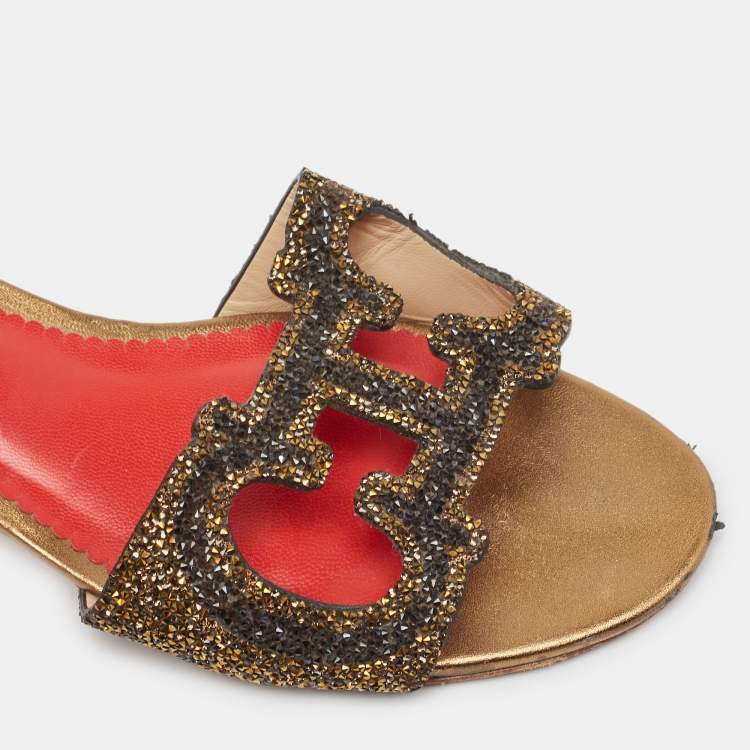 Pre Owned CH Carolina Herrera Metallic Crystal Embellished Leather Insignia Slide Sandals Size 40