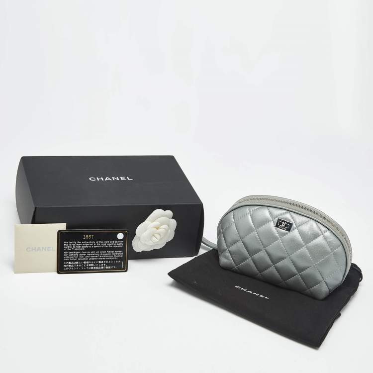 Pre Owned Chanel Silver Quilted Leather Reissue Cosmetic Pouch