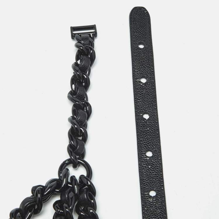 Pre Owned حافظة حزام إيربودز برو شانيل جلد محبب مبطن أسود