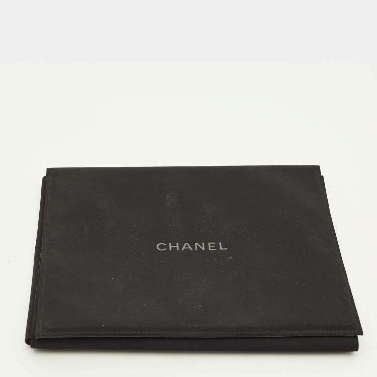 مملوكة مسبقًا Chanel CC Crystals Gold Tone Necklace