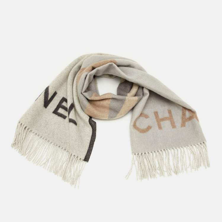Pre Owned Chanel Beige CC Logo Cashmere Fringed Stole 