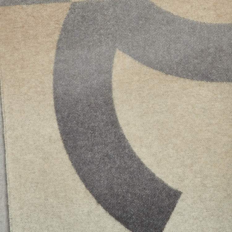 Pre Owned Chanel Beige CC Logo Cashmere Fringed Stole 