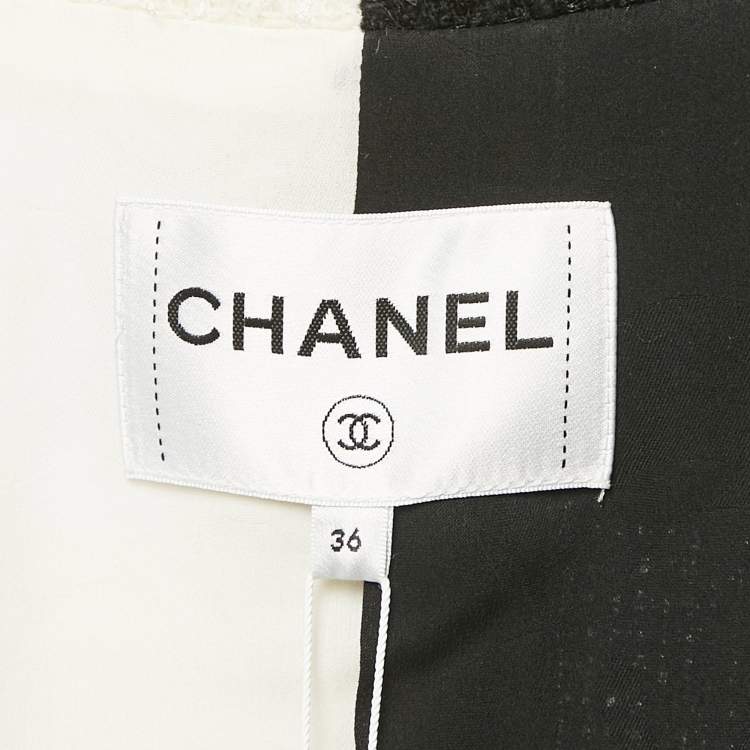 مملوكة مسبقًا Chanel White/Black Tweed Button Front Jacket S