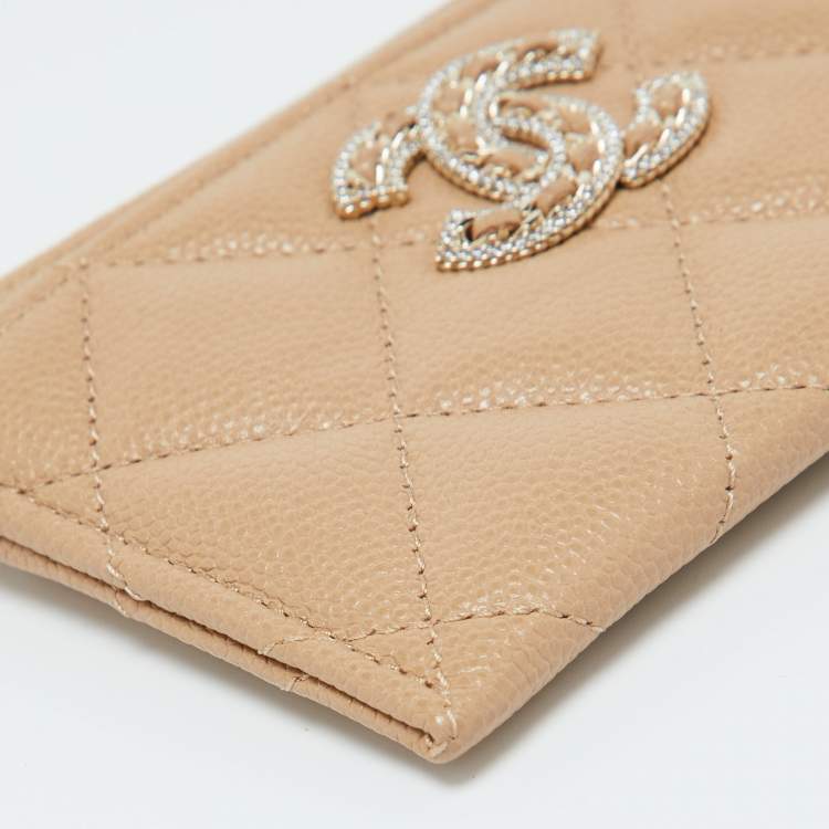 Pre Owned Chanel Beige Quilted Caviar Leather CC Chain Card Holder