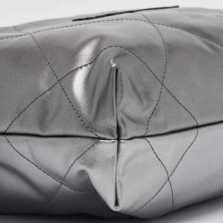 Pre Owned Chanel Metallic Ombre Quilted Shiny Leather Small 22 Hobo