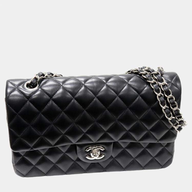 Pre Owned Chanel Black Leather Classic Double Flap Medium Shoulder Bag