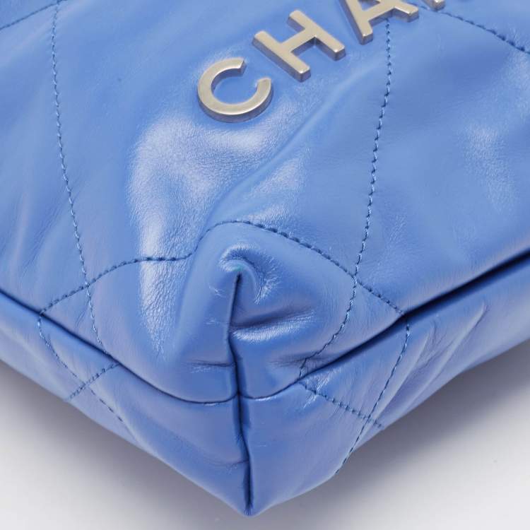 Pre Owned Chanel Blue Quilted Leather Mini 22 Chain Bag