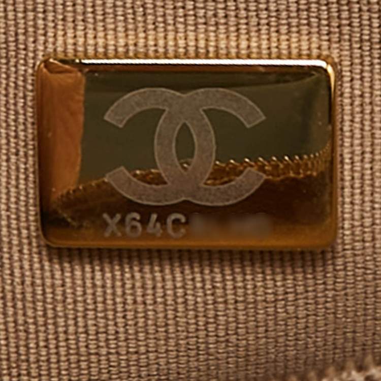 Pre Owned Chanel Brown Quilted Caviar Leather Classic Wallet on Chain
