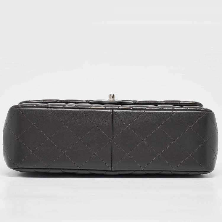 Pre Owned Chanel Grey Quilted Leather Jumbo Classic Double Flap Bag