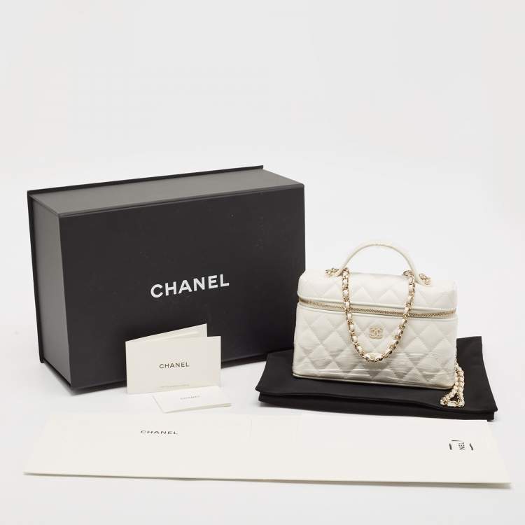 Pre Owned Chanel White Quilted Caviar Leather CC Long Vanity Case Bag