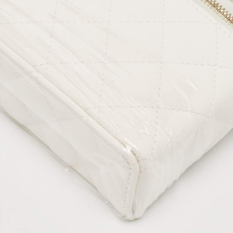 Pre Owned Chanel White Quilted Caviar Leather CC Long Vanity Case Bag