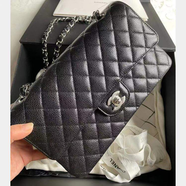 Pre Owned Chanel Black Silver Caviar Leather Medium Bag