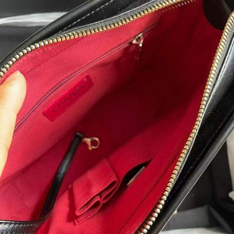 Pre Owned Chanel Black Aged Calfskin Quilted New Medium Gabrielle Hobo Bag