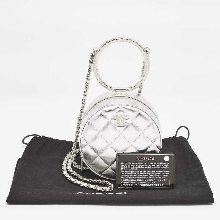 Pre Owned Chanel Silver Quilted Leather Round Bracelet Clutch