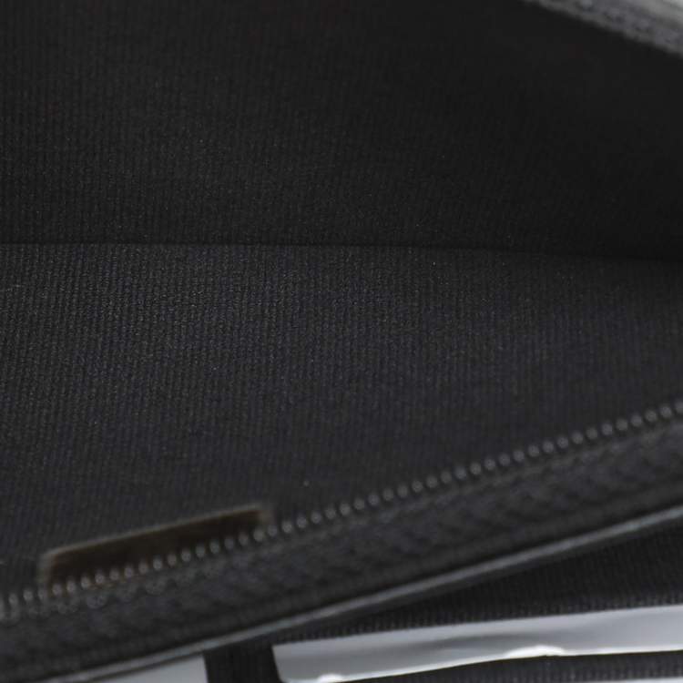 Pre Owned Chanel Black Quilted Caviar Leather Boy Wallet On Chain