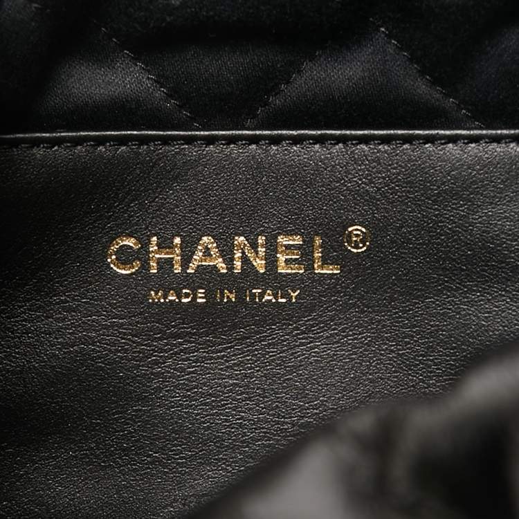 Pre Owned Chanel Black Quilted Leather Mini 22 Chain Bag