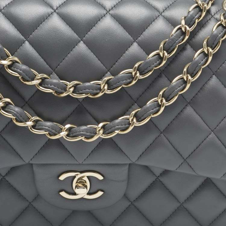 مملوكة مسبقًا Chanel Grey Quilted Leather Jumbo Classic Double Flap Bag