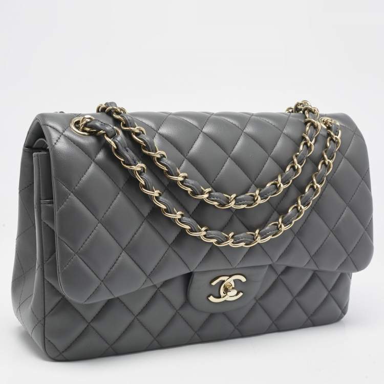 مملوكة مسبقًا Chanel Grey Quilted Leather Jumbo Classic Double Flap Bag