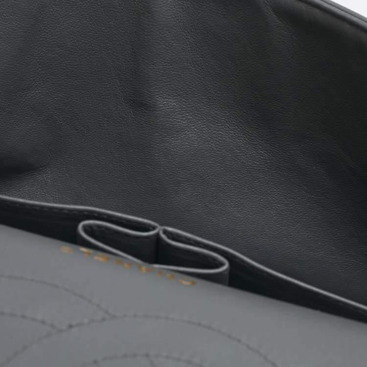 مملوكة مسبقًا Chanel Grey Quilted Leather Jumbo Classic Double Flap Bag