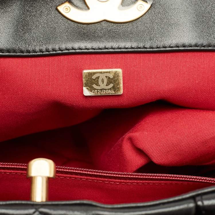 Pre Owned Chanel Black Quilted Leather 19 Shopping Tote