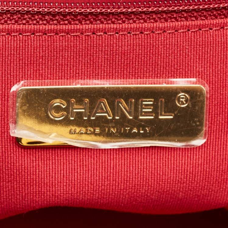 Pre Owned Chanel Black Quilted Leather 19 Shopping Tote