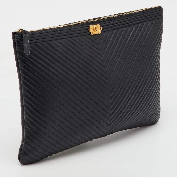 Pre Owned Chanel Black Leather Boy Chevron Large O-Case Zip Pouch