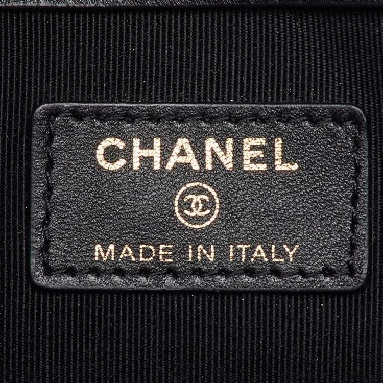Pre Owned Chanel Black Leather Boy Chevron Large O-Case Zip Pouch