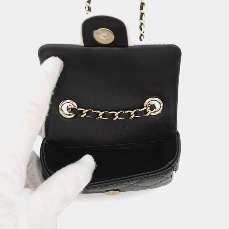 Pre Owned Chanel Mini Black/White Lambskin Clutch Bag