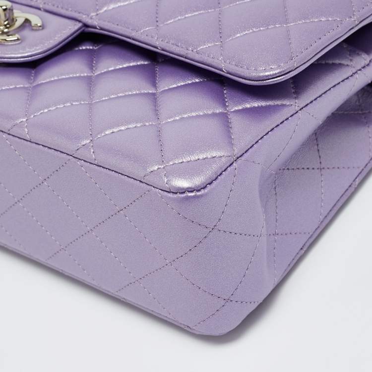 Pre Owned Chanel Metallic Purple Quilted Leather Medium Classic Double Flap Bag