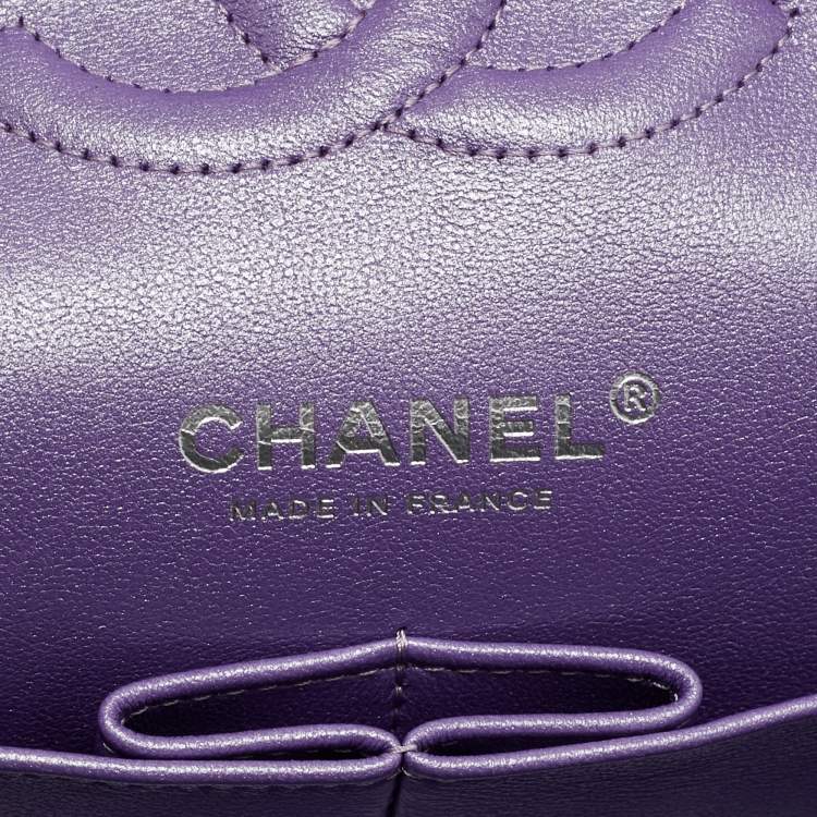 Pre Owned Chanel Metallic Purple Quilted Leather Medium Classic Double Flap Bag