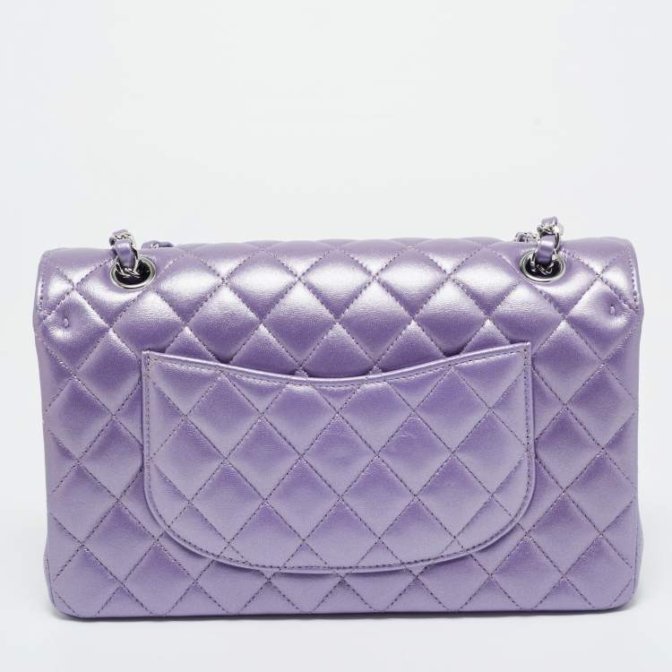 Pre Owned Chanel Metallic Purple Quilted Leather Medium Classic Double Flap Bag