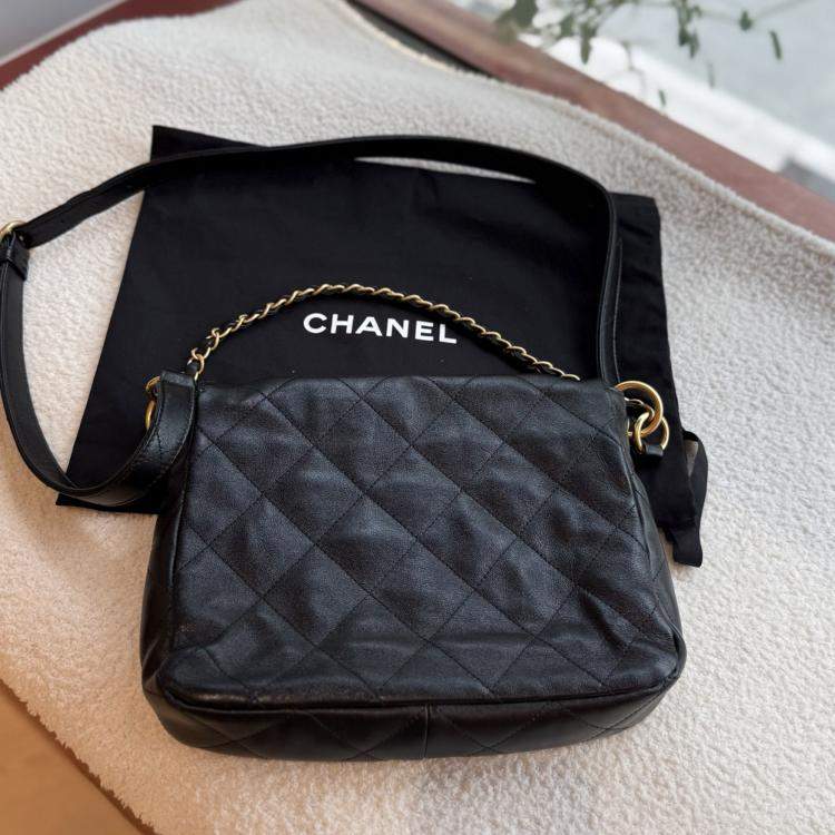 Pre Owned Chanel 24P Black Leather Quilted Messnger Bag