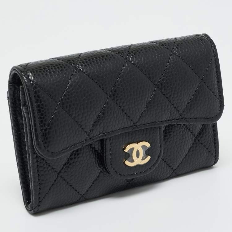 مملوكة مسبقًا Chanel Black Quilted Caviar Leather Classic Flap Card Holder