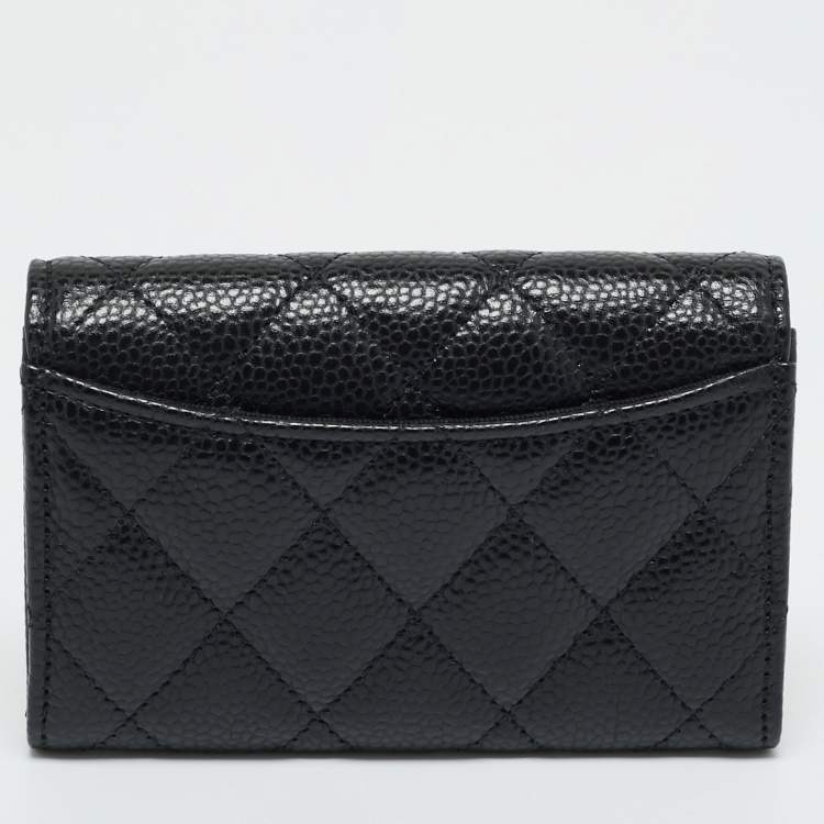 مملوكة مسبقًا Chanel Black Quilted Caviar Leather Classic Flap Card Holder