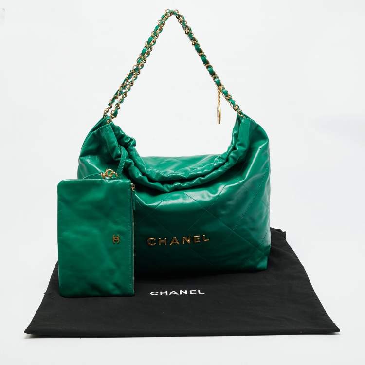 Pre Owned Chanel Green Quilted Leather Medium 22 Chain Bag