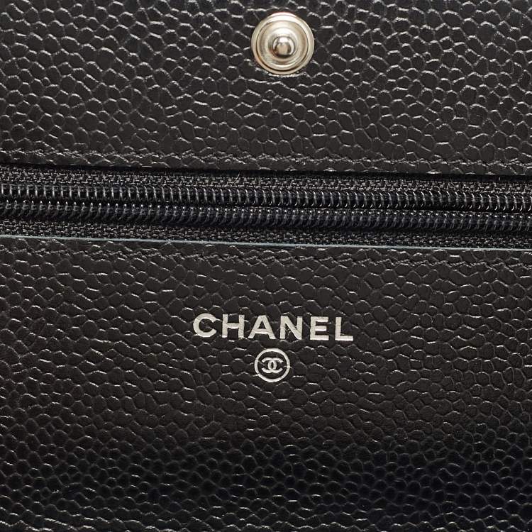 Pre Owned Chanel Black Quilted Caviar Leather Classic Wallet on Chain