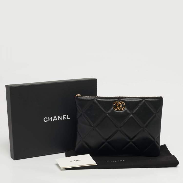 Pre Owned Chanel 19 Medium Black Quilted Leather O Case Clutch