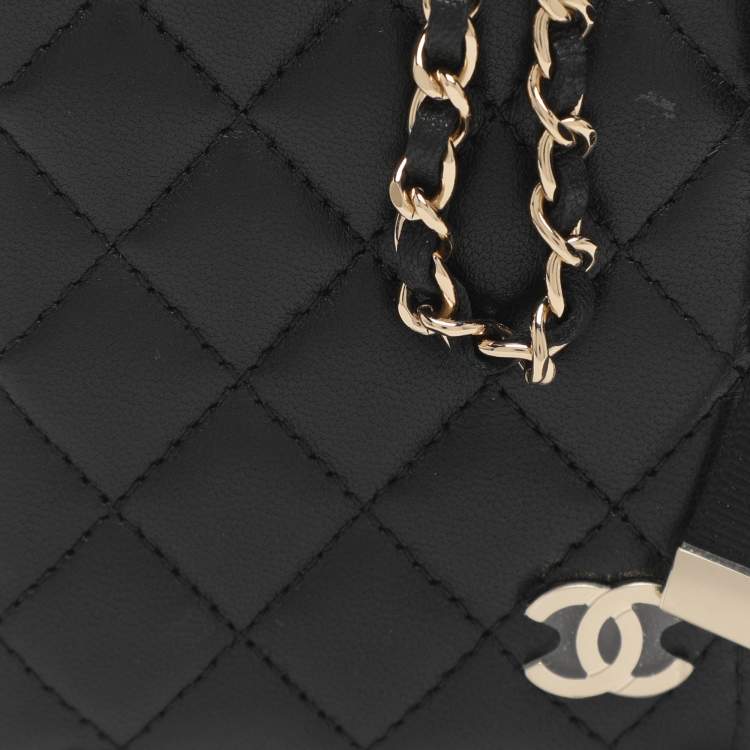 Pre Owned Chanel Paris-Le19m Black Quilted Leather Card Case