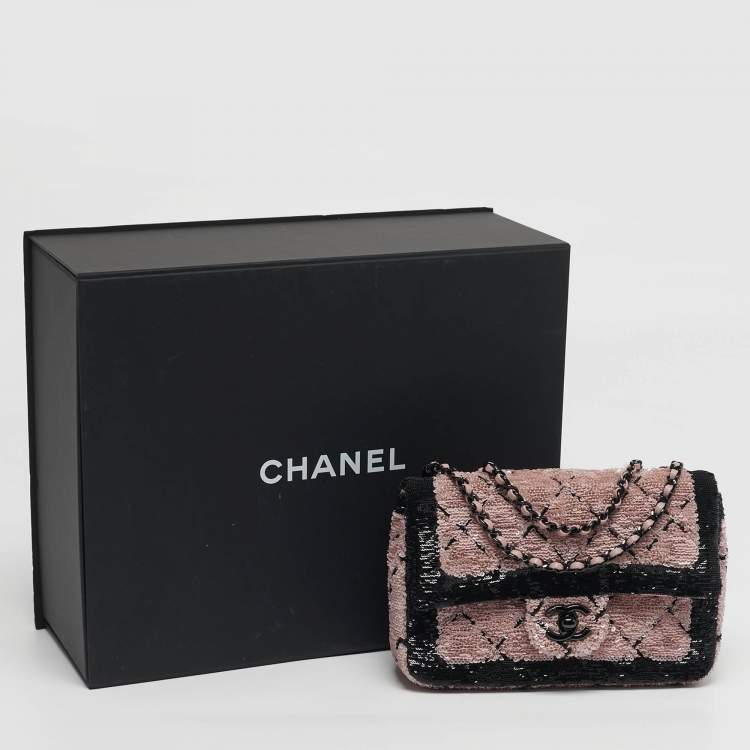 مملوكة مسبقًا Chanel Classic Single Flap Small Pink/Black Sequin Shoulder Bag