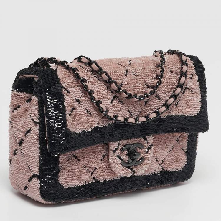 مملوكة مسبقًا Chanel Classic Single Flap Small Pink/Black Sequin Shoulder Bag