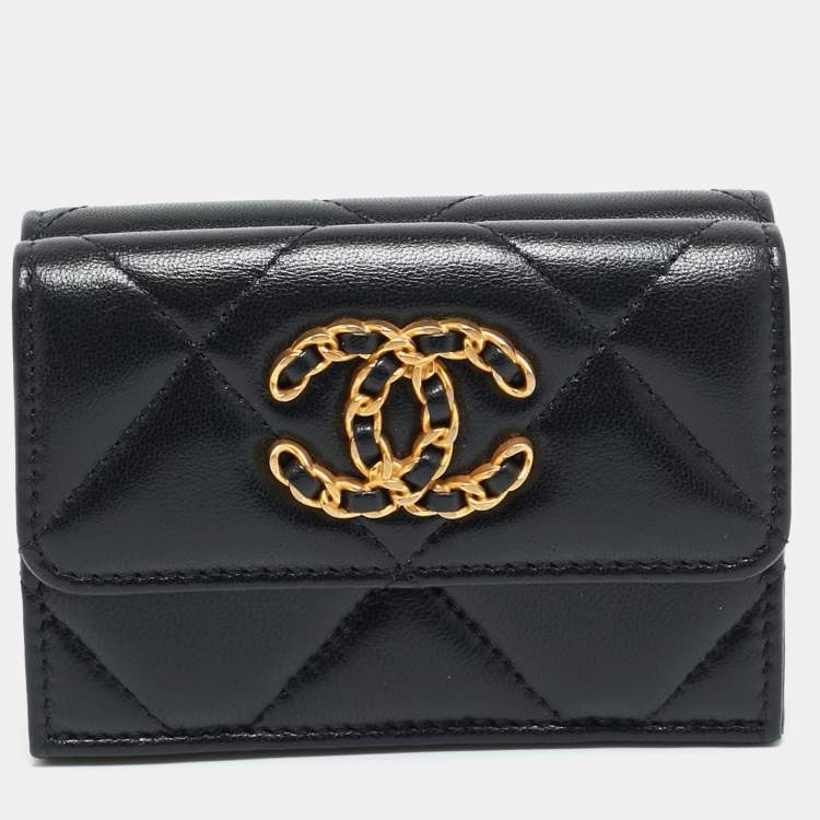 Pre Owned Chanel 19 Black Quilted Leather Trifold Wallet