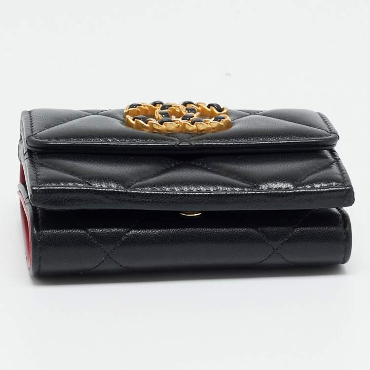 Pre Owned Chanel 19 Black Quilted Leather Trifold Wallet