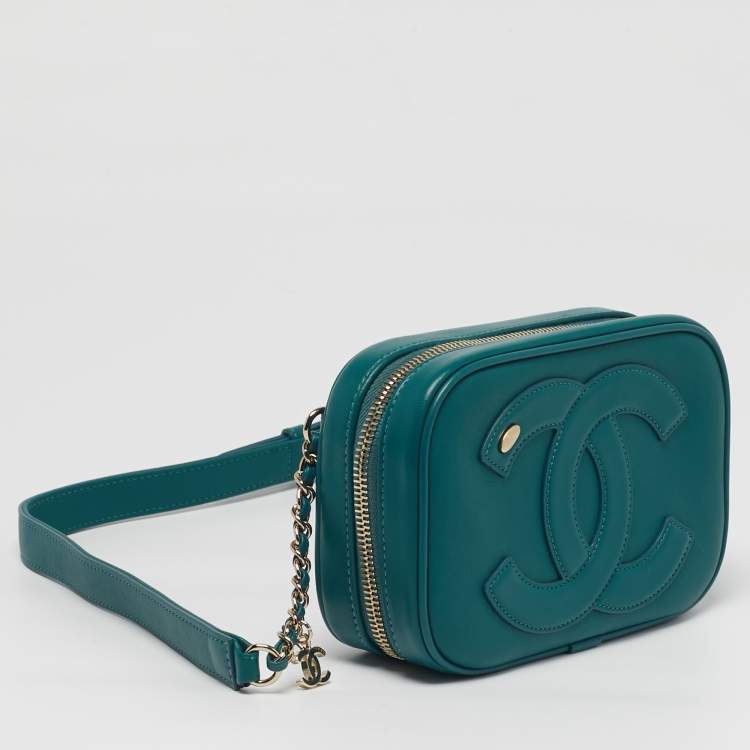 Pre Owned Chanel CC Mania Camera Case Green Leather Waist Bag