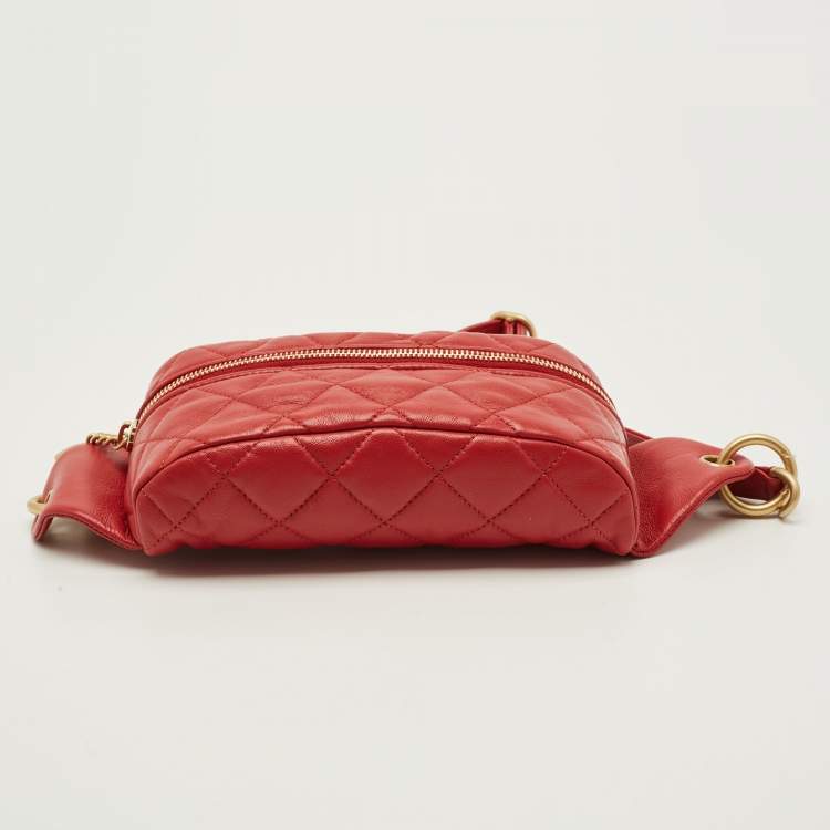 Pre Owned Chanel CC Red Quilted Leather Waist Bag